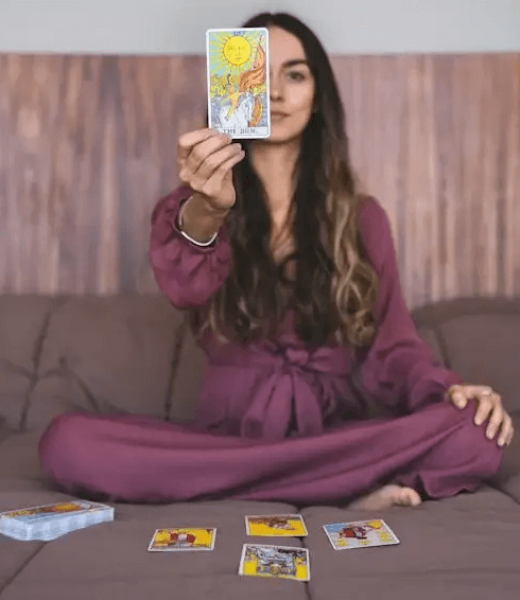 Wróżka Adriana Tarot online Karty Lenormand Ezolinia Wróżby